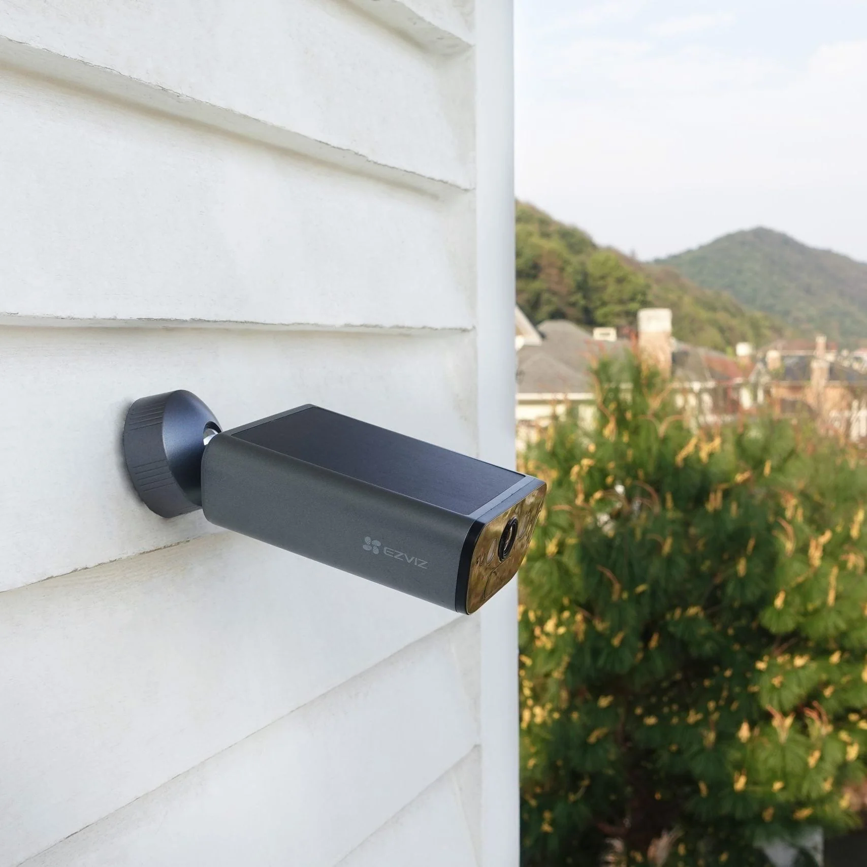 EZVIZ EB5 4K Solar Battery Camera – Black